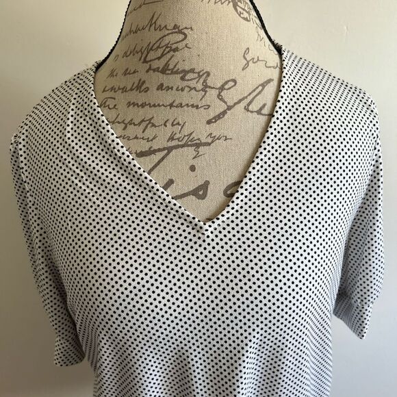 Adrianna Papell Polka Dot Top - Picture 3 of 4